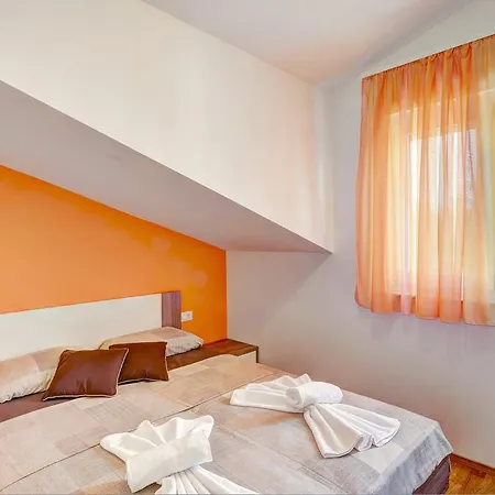 Апартаменты Apartman Fiorellino *
